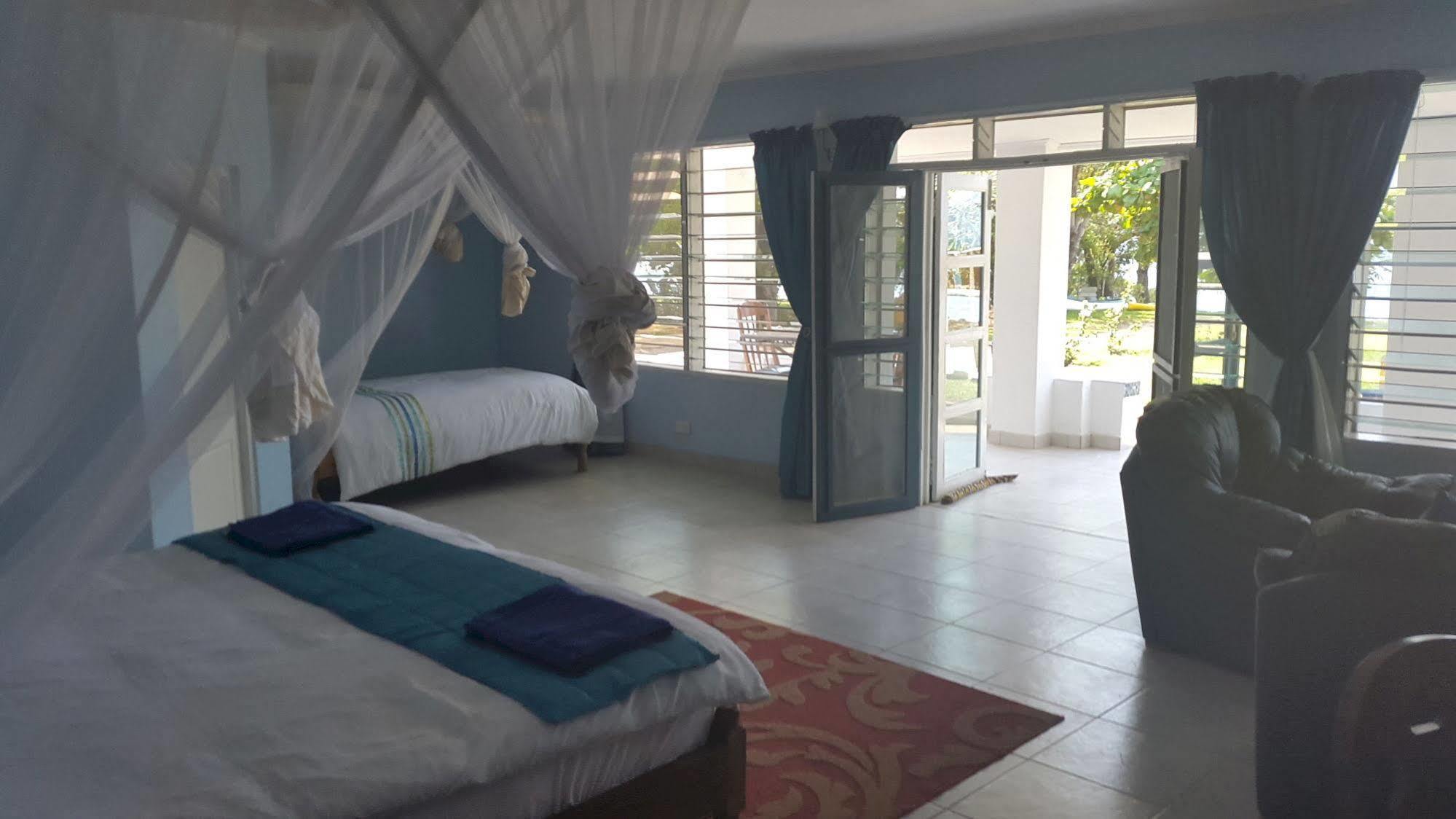 Tranquilo Resorts Capemaclear Chembe Exterior photo